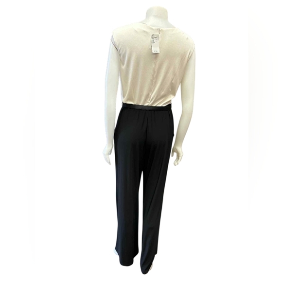Cleo Jumpsuit Shimmery White & Black with Wide Leg, Detachable Belt Size 8 NWT - Picture 2 of 8